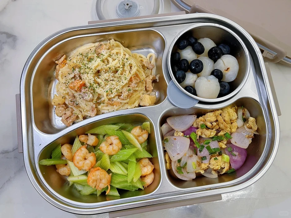 Hộp cơm của bà mẹ cho con trai cấp 2: Sự quan tâm yêu thương trong từng bữa ăn