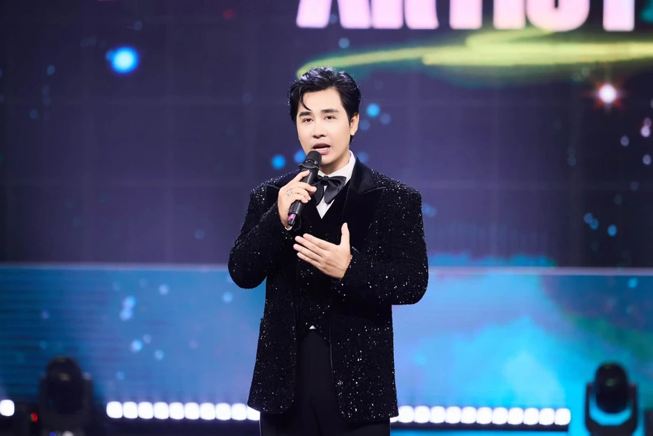 Kỹ sư tốt nghiệp bằng giỏi ĐH Bách khoa TP.HCM: Bỏ nghề đi làm MC, bán thêm chả cá Kỹ sư tốt nghiệp bằng giỏi ĐH Bách khoa TP.HCM: Bỏ nghề đi làm MC, bán thêm chả cá
