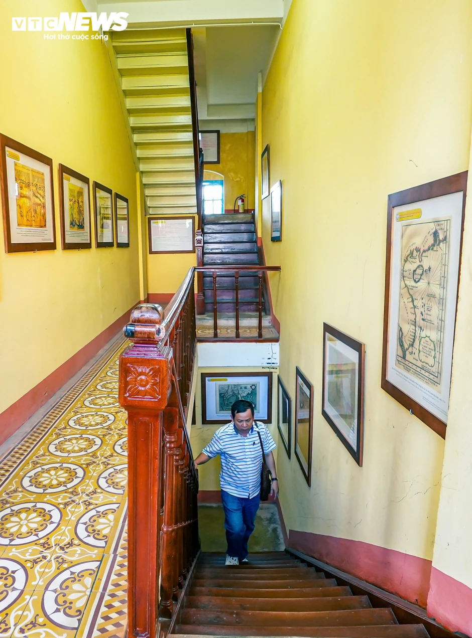 Khám phá Thư viện Đại học Quy Nhơn, kiến trúc Gothic gần 100 tuổi bên chân sóng Khám phá Thư viện Đại học Quy Nhơn, kiến trúc Gothic gần 100 tuổi bên chân sóng