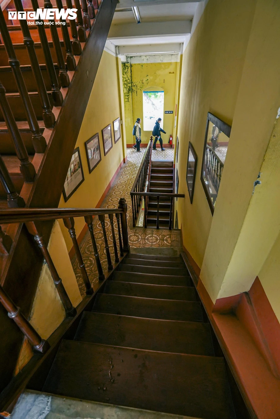 Khám phá Thư viện Đại học Quy Nhơn, kiến trúc Gothic gần 100 tuổi bên chân sóng Khám phá Thư viện Đại học Quy Nhơn, kiến trúc Gothic gần 100 tuổi bên chân sóng