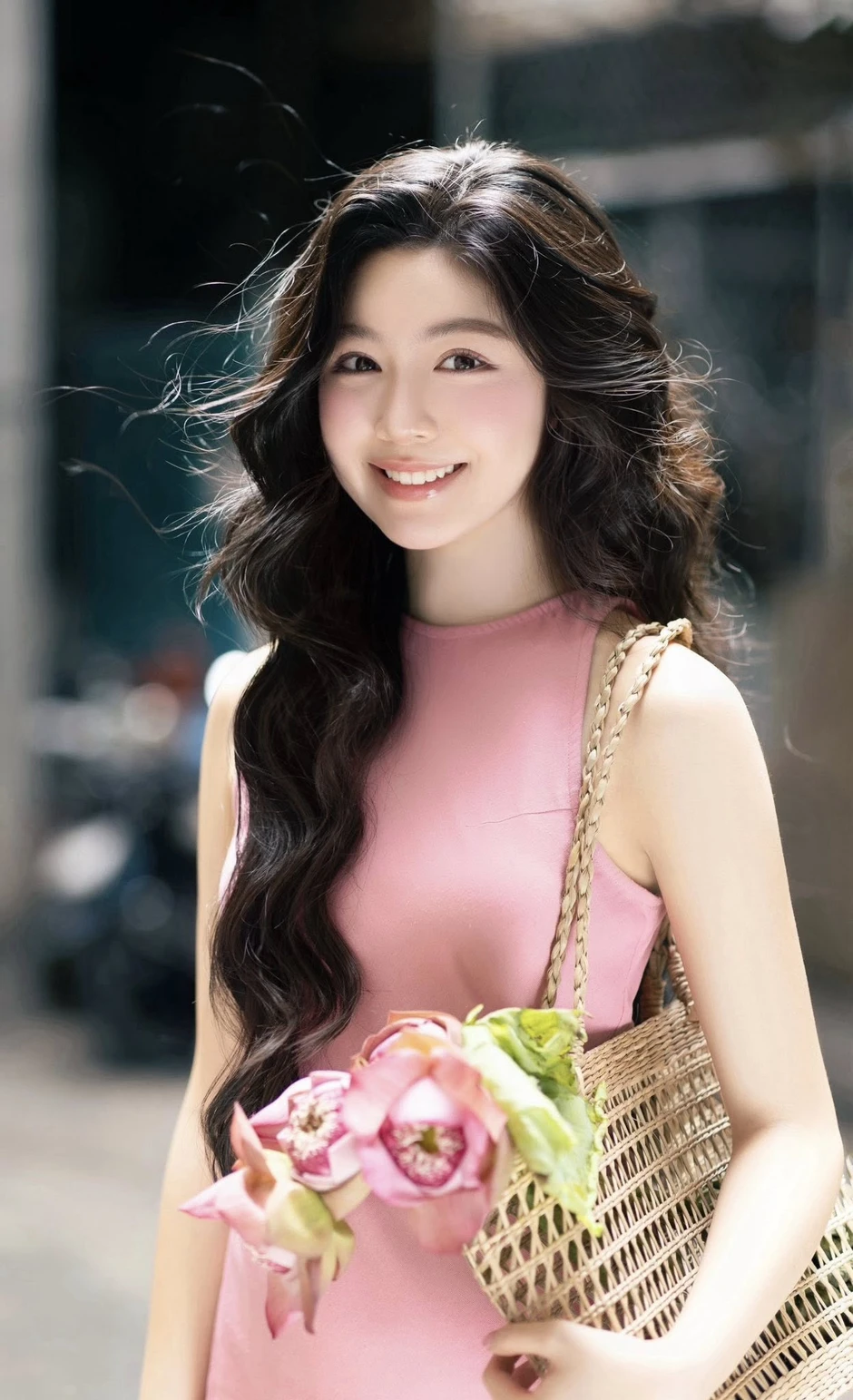 Khách Tây xếp hàng xem Lọ Lem chụp ảnh, về nước kể "ở Việt Nam cứ đi vài bước là gặp tiên nữ" Khách Tây xếp hàng xem Lọ Lem chụp ảnh, về nước kể "ở Việt Nam cứ đi vài bước là gặp tiên nữ"