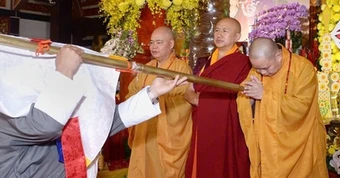 Khai mạc pháp hội cầu nguyện hòa bình thế giới tại chùa Vĩnh Nghiêm