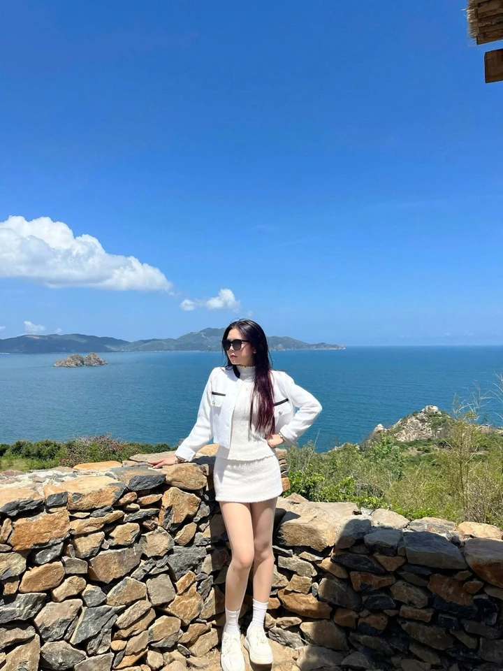 Khám phá Đồi Cổ Thạch - làng đá bên biển đang 'hot rần rần' tại Đắk Lắk Khám phá Đồi Cổ Thạch - làng đá bên biển đang 'hot rần rần' tại Đắk Lắk