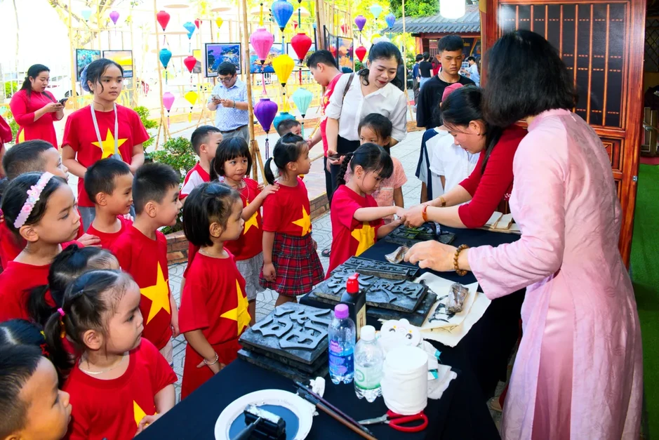 Khánh Hòa khuyến khích miễn, giảm phí tham quan dịp Ngày Văn hóa Việt Nam Khánh Hòa khuyến khích miễn, giảm phí tham quan dịp Ngày Văn hóa Việt Nam