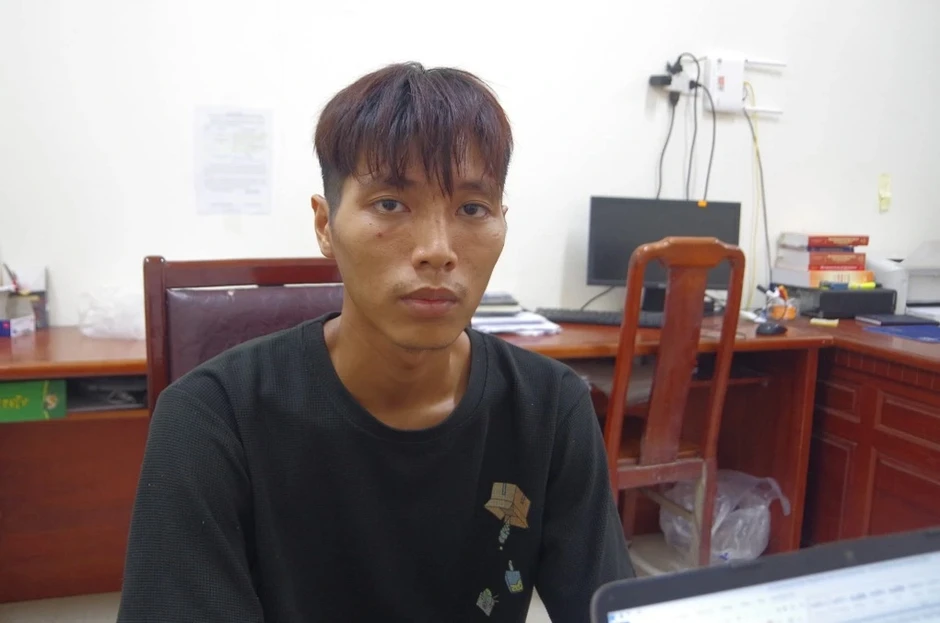 Khoảnh khắc bà bầu bình tĩnh đối mặt tên cướp điện thoại ở Thái Nguyên Khoảnh khắc bà bầu bình tĩnh đối mặt tên cướp điện thoại ở Thái Nguyên