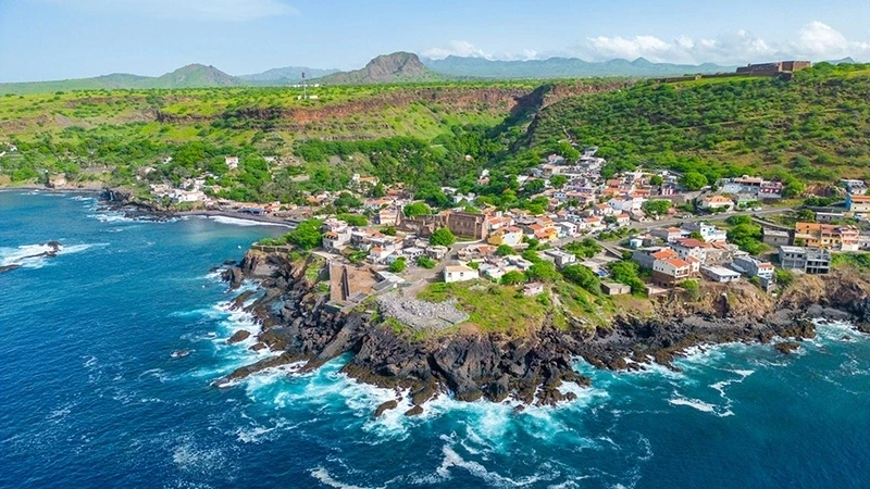 Khoảnh khắc CĐV làm biểu tượng trái tim tri ân các người hùng Cape Verde Khoảnh khắc CĐV làm biểu tượng trái tim tri ân các người hùng Cape Verde