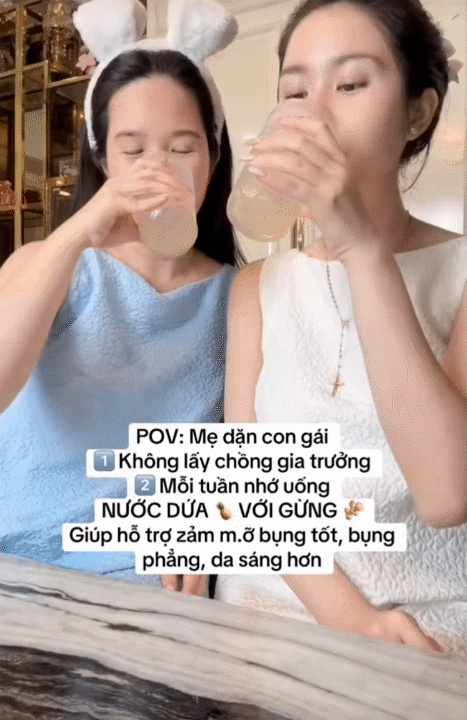 Không cần mỹ phẩm đắt tiền, mẹ U60 chỉ con gái uống loại nước này mỗi tuần: Giảm mỡ bụng, da sáng mịn thấy rõ Không cần mỹ phẩm đắt tiền, mẹ U60 chỉ con gái uống loại nước này mỗi tuần: Giảm mỡ bụng, da sáng mịn thấy rõ