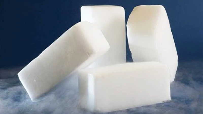 Không chỉ để giữ lạnh: Đá khô có thể khiến bạn bất ngờ vì điều này Không chỉ để giữ lạnh: Đá khô có thể khiến bạn bất ngờ vì điều này