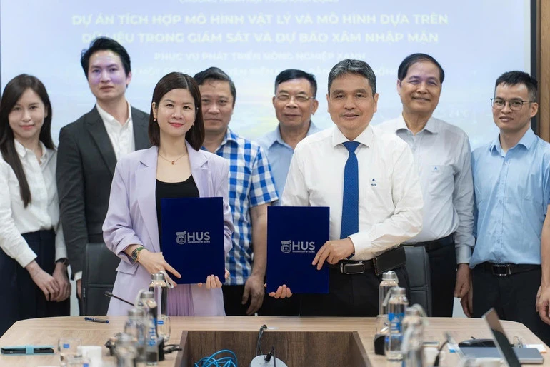 Kích hoạt “lá chắn số” chống xâm nhập mặn tại Đồng bằng sông Hồng Kích hoạt “lá chắn số” chống xâm nhập mặn tại Đồng bằng sông Hồng