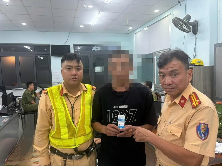 Kiểm tra xuyên đêm, CSGT TP.HCM phát hiện 5 lái xe dương tính ma túy