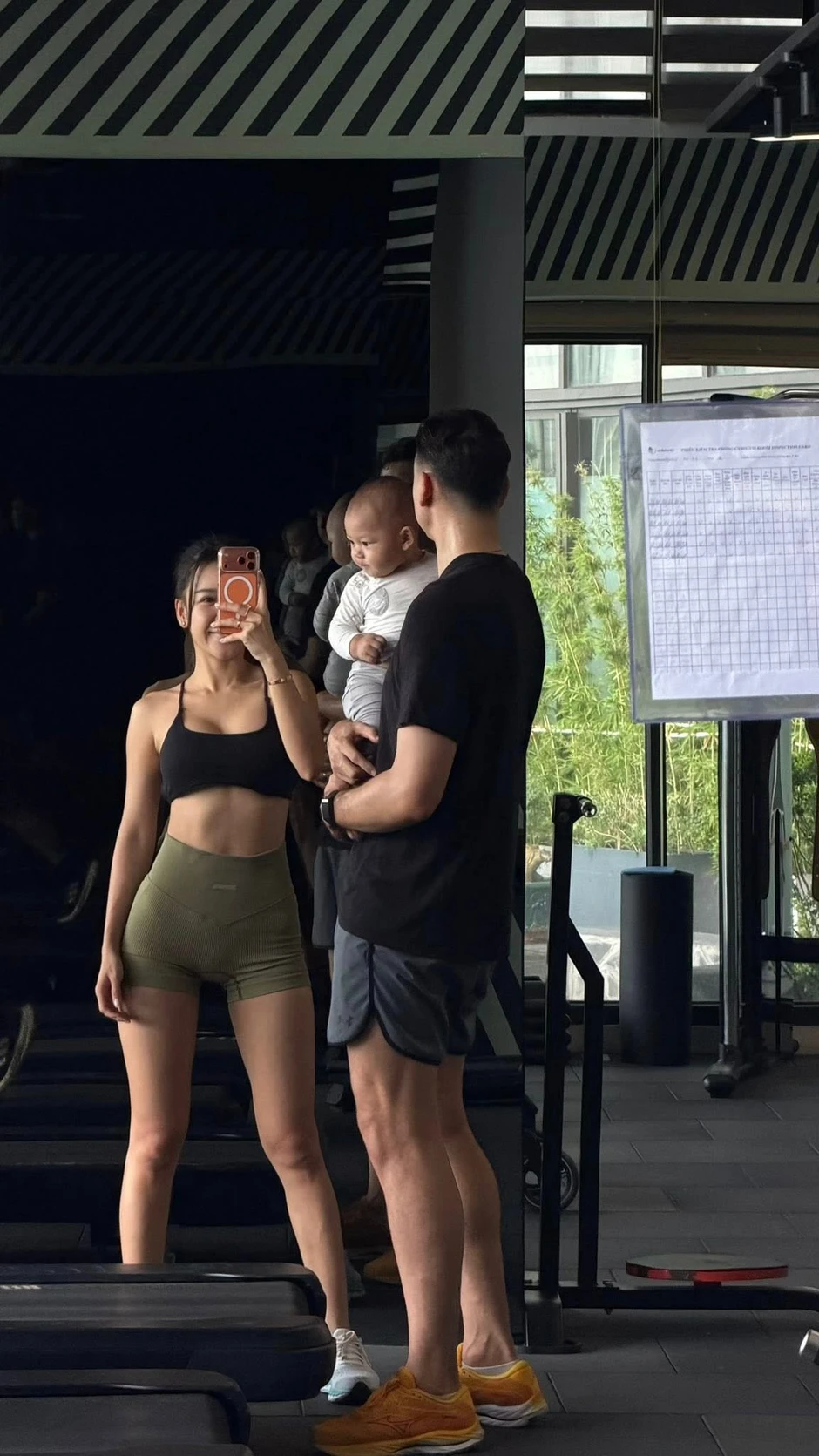 Kiểu hẹn hò tốn mồ hôi của dàn cầu thủ nổi tiếng và vợ: Thành quả xứng đáng! Kiểu hẹn hò tốn mồ hôi của dàn cầu thủ nổi tiếng và vợ: Thành quả xứng đáng!