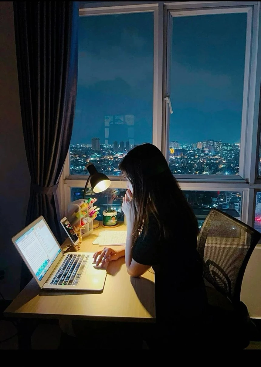 Làm văn phòng 7 năm nhận lương 10 triệu là cảm giác thế nào? Làm văn phòng 7 năm nhận lương 10 triệu là cảm giác thế nào?