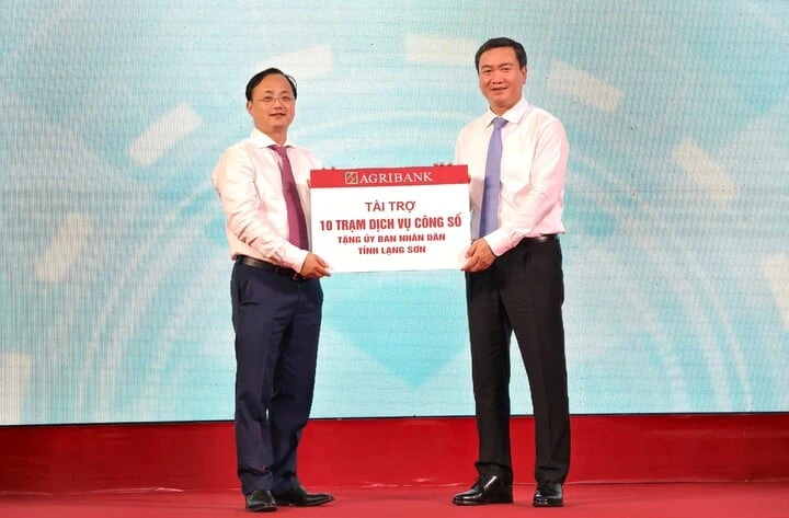 Lạng Sơn thí điểm Trạm dịch vụ công số: Công nghệ xóa bỏ rào cản hành chính Lạng Sơn thí điểm Trạm dịch vụ công số: Công nghệ xóa bỏ rào cản hành chính