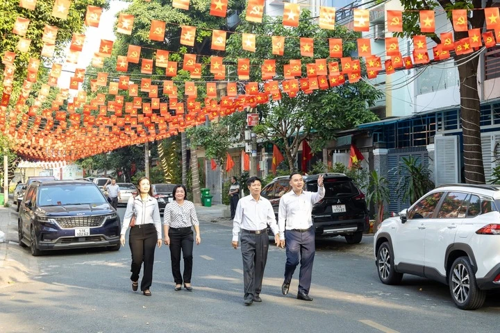 Lãnh đạo 'phường hạnh phúc' ở TP.HCM: 'Chúng tôi không tạo thêm một phong trào hay một danh hiệu' Lãnh đạo 'phường hạnh phúc' ở TP.HCM: 'Chúng tôi không tạo thêm một phong trào hay một danh hiệu'