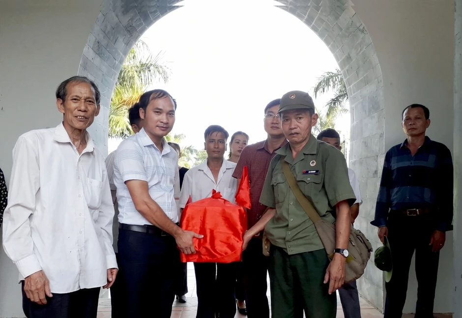 Liệt sĩ 'trở về' sau cuộc tìm kiếm của ba thế hệ Liệt sĩ 'trở về' sau cuộc tìm kiếm của ba thế hệ