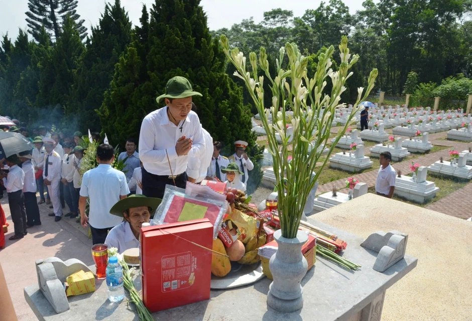 Liệt sĩ 'trở về' sau cuộc tìm kiếm của ba thế hệ Liệt sĩ 'trở về' sau cuộc tìm kiếm của ba thế hệ