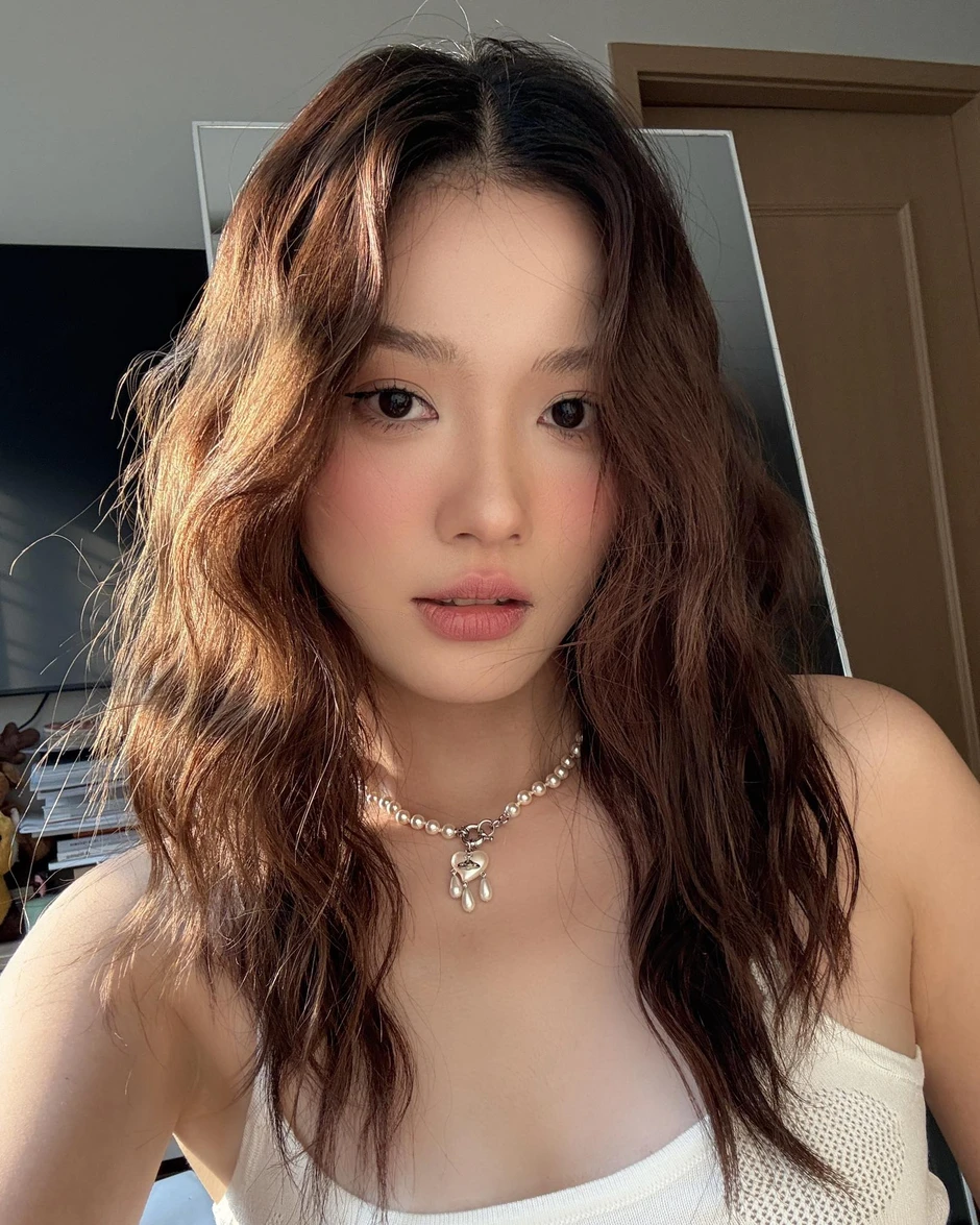 Lộ mặt thật của hội nàng thơ Việt đang yêu các nam thần: Có người gây sốc, có người kín mít vẫn được khen Lộ mặt thật của hội nàng thơ Việt đang yêu các nam thần: Có người gây sốc, có người kín mít vẫn được khen