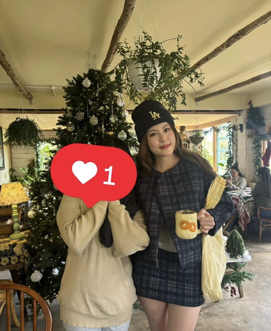 Lộ mặt thật của hội nàng thơ Việt đang yêu các nam thần: Có người gây sốc, có người kín mít vẫn được khen Lộ mặt thật của hội nàng thơ Việt đang yêu các nam thần: Có người gây sốc, có người kín mít vẫn được khen