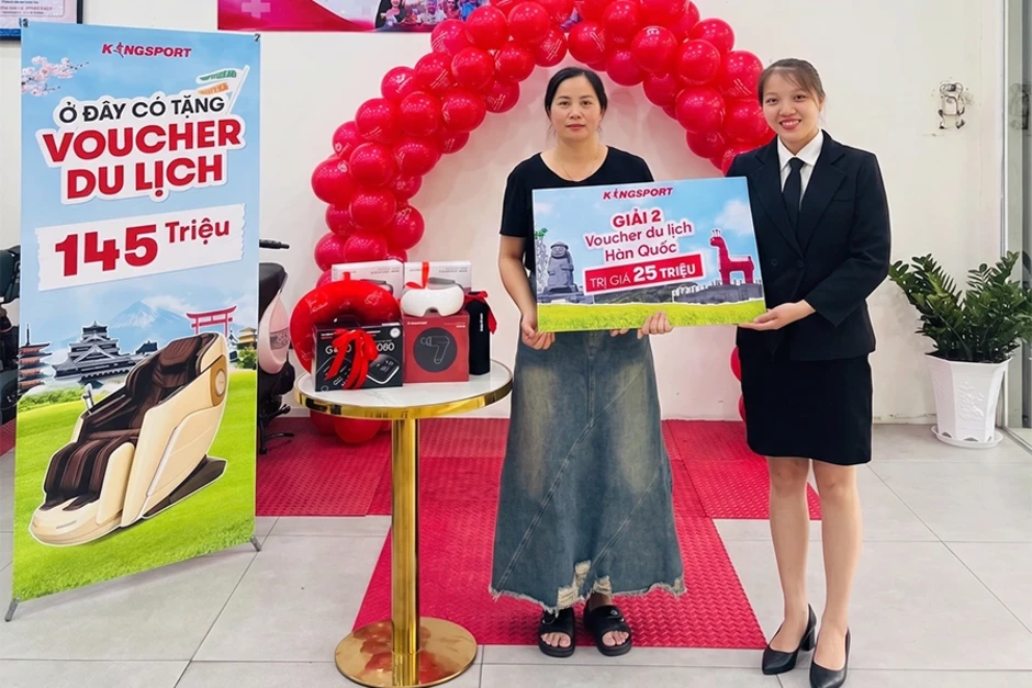 Loạt khách hàng trúng tour du lịch châu Á khi mua sản phẩm Kingsport
