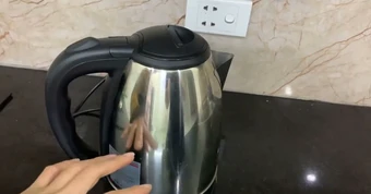 Lời khuyên an toàn cho gia đình khi sử dụng ấm siêu tốc