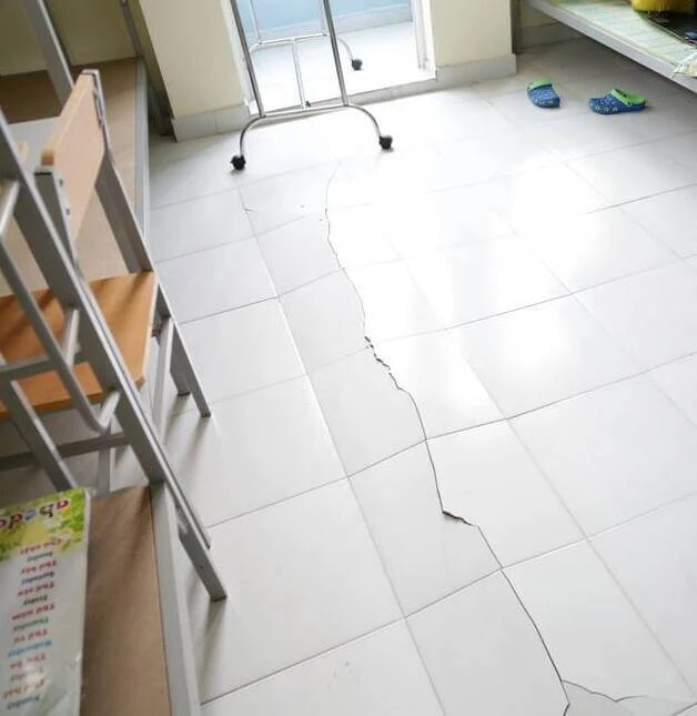 Lời khuyên cho gia đình có gạch lát nền bị phồng rộp, nứt vỡ