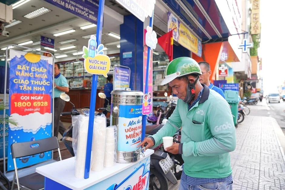 Long Châu mở hơn 1.000 trạm tiếp sức cộng đồng trong mùa hè Long Châu mở hơn 1.000 trạm tiếp sức cộng đồng trong mùa hè