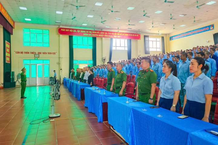 Lớp học đặc biệt phía sau cánh cửa trại cai nghiện Lớp học đặc biệt phía sau cánh cửa trại cai nghiện