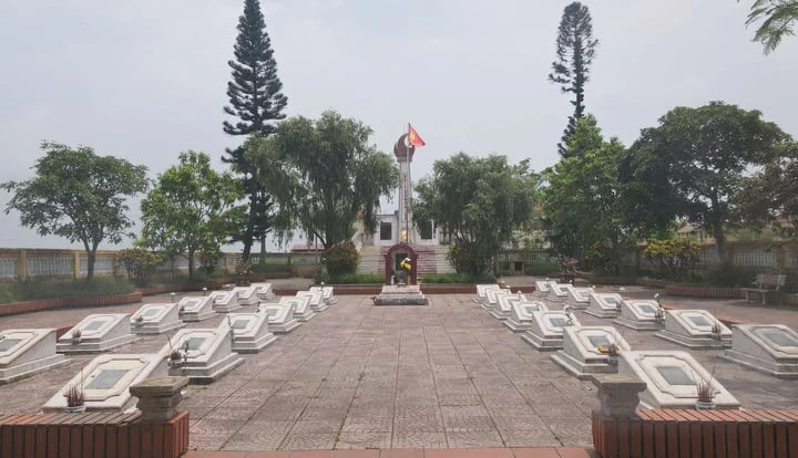 Lớp học vĩnh hằng của 31 cô trò và ký ức đau thương gần 60 năm trước