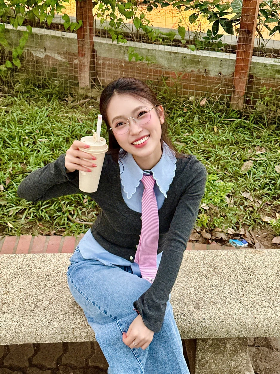 Lựa chọn nhiều bất ngờ của Khánh Vy Lựa chọn nhiều bất ngờ của Khánh Vy