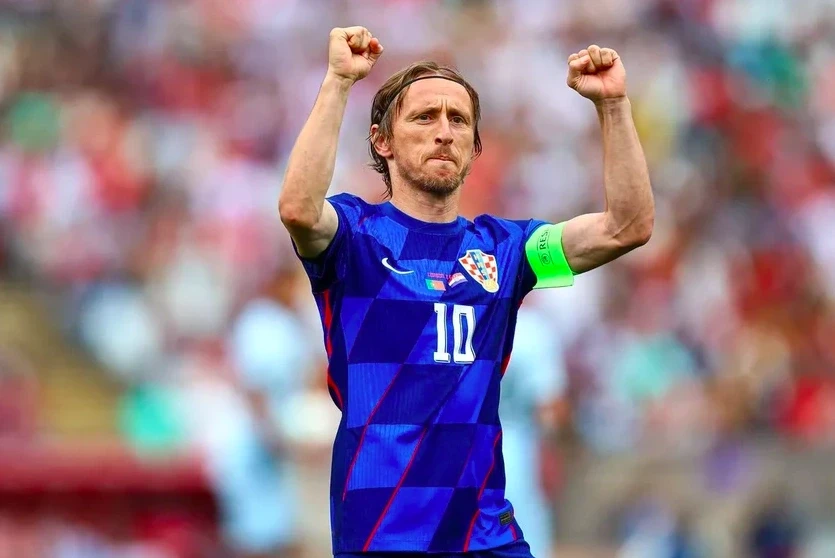 Luka Modrić: Từ cậu bé lớn lên tại trại tị nạn thành huyền thoại bóng đá