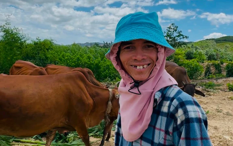 Lý do “người chăn bò giàu nhất Việt Nam” có nhà hơn 1 tỷ nhưng không ở, lại đi ở trọ Lý do “người chăn bò giàu nhất Việt Nam” có nhà hơn 1 tỷ nhưng không ở, lại đi ở trọ