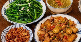 Mâm cơm ngày mưa ngon “nhức nách”, đi chợ chỉ tốn 100k mà tôi làm mẹ chồng ngạc nhiên tột độ