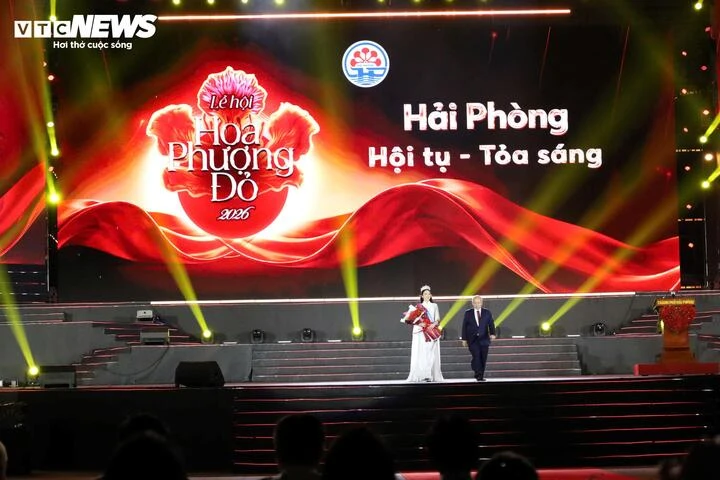 Mãn nhãn đêm khai mạc lễ hội Hoa Phượng Đỏ - Hải Phòng 2026 Mãn nhãn đêm khai mạc lễ hội Hoa Phượng Đỏ - Hải Phòng 2026