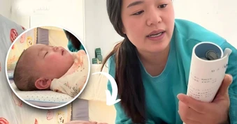 Màn ru con gây sốt mạng: Mẹ mở sách toán giảng về hàm số, bé nín khóc ngủ luôn