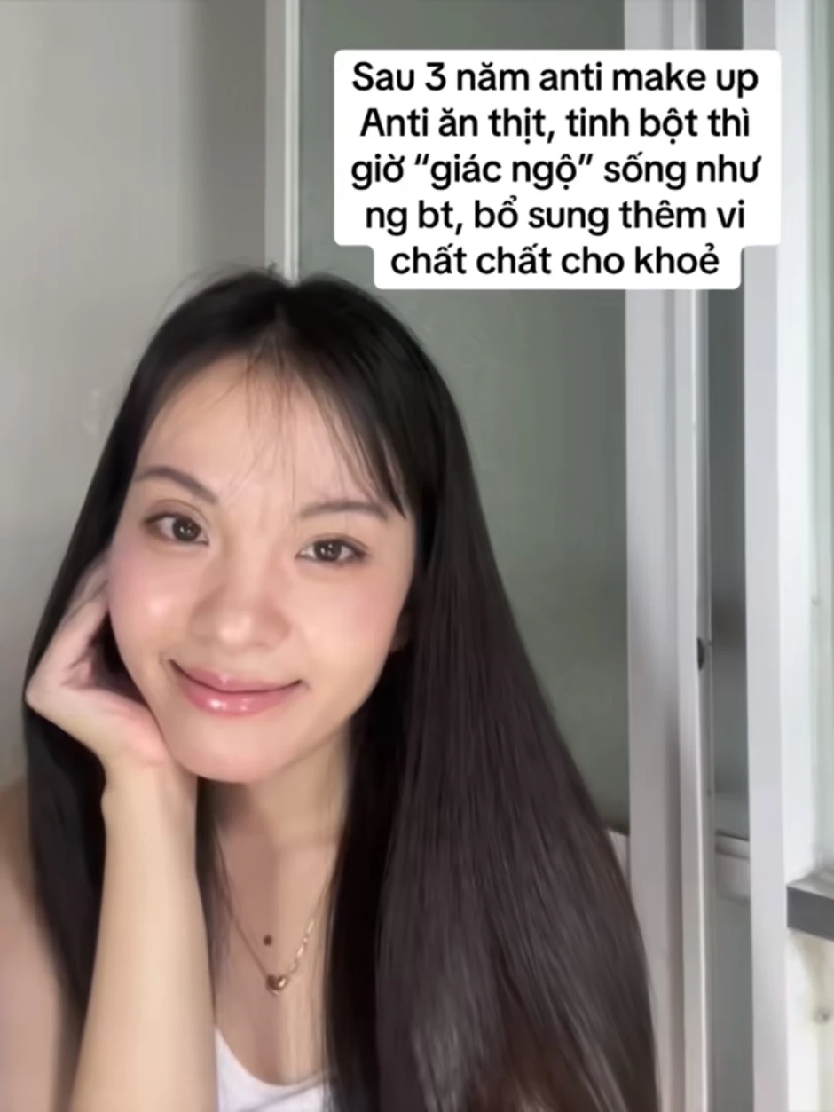 Màn thay đổi "đáng đồng tiền" của cô gái TP.HCM sau khi từ bỏ ăn thô, niềng răng và mổ mắt cận Màn thay đổi "đáng đồng tiền" của cô gái TP.HCM sau khi từ bỏ ăn thô, niềng răng và mổ mắt cận
