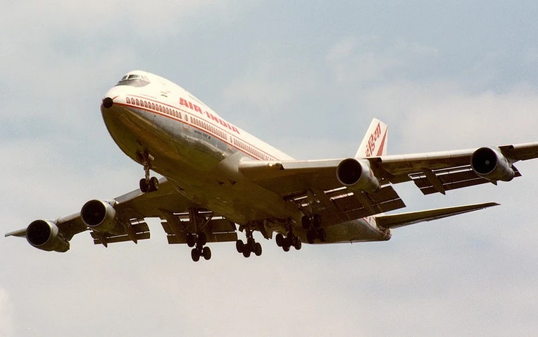 Máy bay bị cướp khiến 329 người thiệt mạng: Cả chiếc Boeing nổ tung ngay giữa không trung ở độ cao 9.000 mét Máy bay bị cướp khiến 329 người thiệt mạng: Cả chiếc Boeing nổ tung ngay giữa không trung ở độ cao 9.000 mét