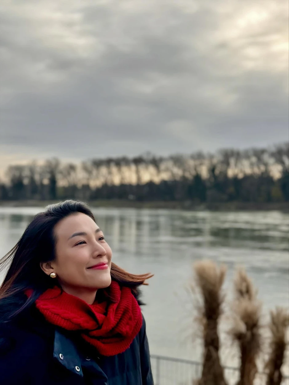 MC Hoàng Oanh được gia đình Lê Giang Patrik đón nhận MC Hoàng Oanh được gia đình Lê Giang Patrik đón nhận