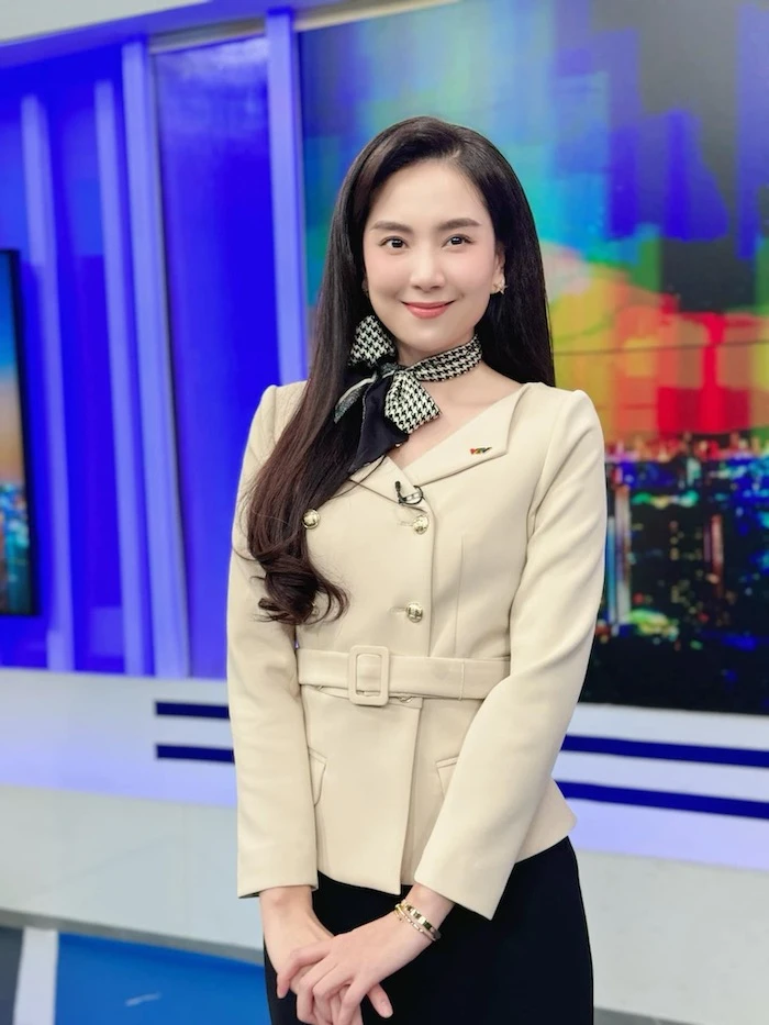 MC SN 1990 từng dẫn bản tin Dự báo thời tiết: Hôn nhân lần 2 viên mãn, sống như "bà hoàng" trong lâu đài nhà chồng ở Bắc Ninh