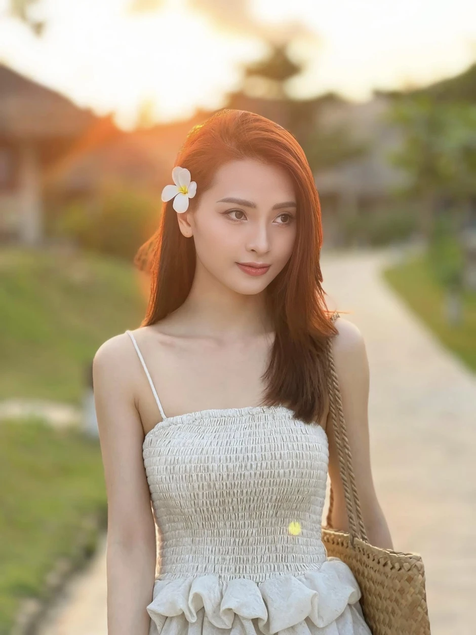 MC VTV Mù Tạt gây chú ý với loạt ảnh mới MC VTV Mù Tạt gây chú ý với loạt ảnh mới