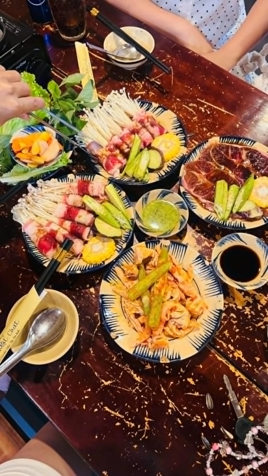 Mẹ 2 con ở TP.HCM không chia đều tiền chợ cho 4 tuần: Cách phân bổ “ngược” giúp tiết kiệm 1 triệu đồng mỗi tháng mà không phải cắt giảm thức ăn Mẹ 2 con ở TP.HCM không chia đều tiền chợ cho 4 tuần: Cách phân bổ “ngược” giúp tiết kiệm 1 triệu đồng mỗi tháng mà không phải cắt giảm thức ăn