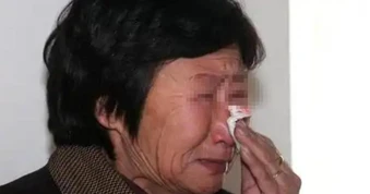 Mẹ tôi nhận lương hưu 19 triệu/tháng nhưng sau 3 năm chỉ có khoản tích cóp vài triệu: 3 cái bẫy tài chính khiến người già mất tiền mà không hay
