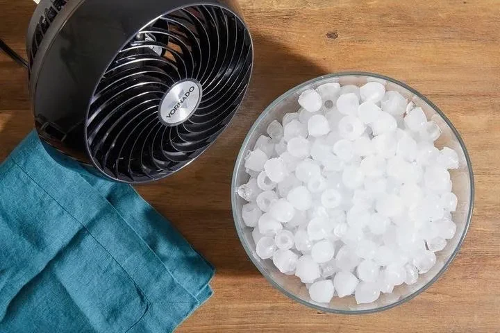 Mẹo làm mát nhà thông minh chỉ bằng quạt điện trong ngày "nắng nóng điên đảo" Mẹo làm mát nhà thông minh chỉ bằng quạt điện trong ngày "nắng nóng điên đảo"