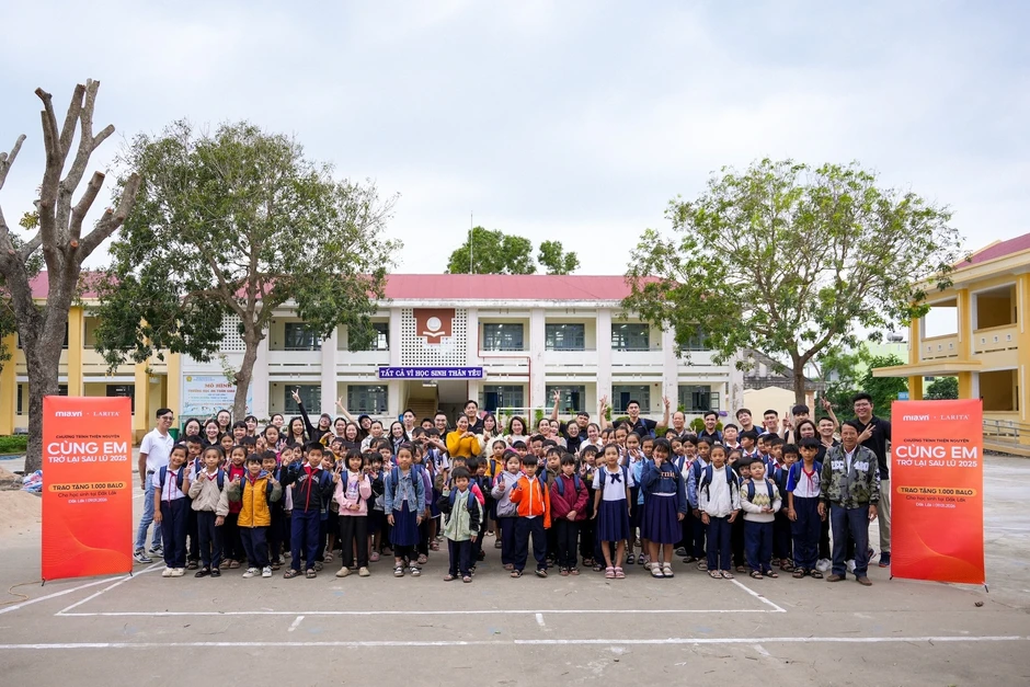 MIA.vn và Larita trao 1.000 balo cho học sinh vùng lũ Đắk Lắk