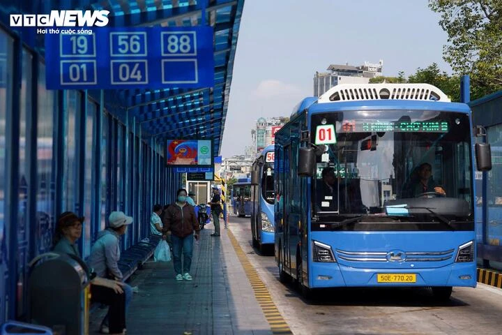 Miễn phí xe buýt cho người dân, TP.HCM sẽ thực hiện thế nào? Miễn phí xe buýt cho người dân, TP.HCM sẽ thực hiện thế nào?