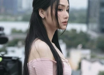 Miu Lê bỏ học từ sớm thừa nhận: “Tôi không phải típ người sinh ra để học hành...rất thích chỗ xập xình"