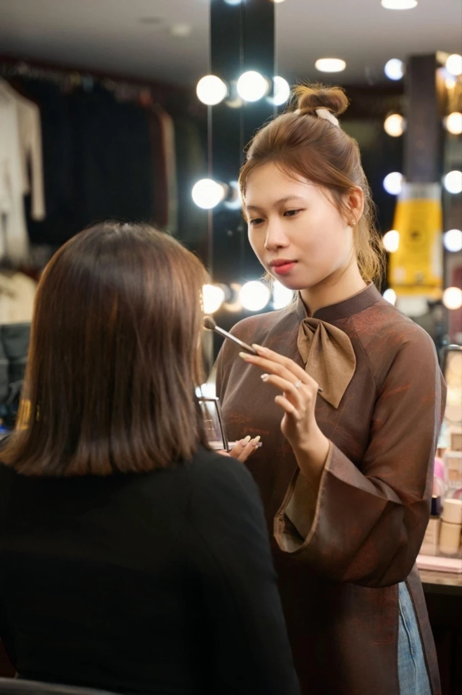 Mô hình kể chuyện qua ảnh của studio Gạo Nâu Mô hình kể chuyện qua ảnh của studio Gạo Nâu