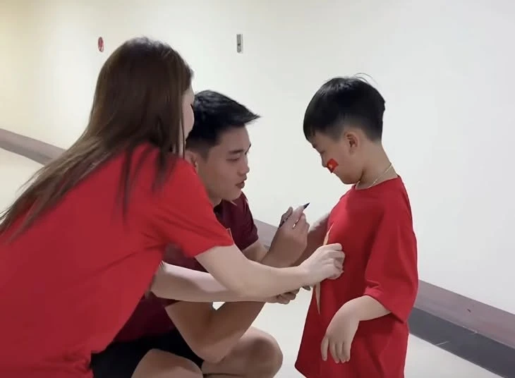 Mối quan hệ giữa Đình Bắc và Hòa Minzy Mối quan hệ giữa Đình Bắc và Hòa Minzy