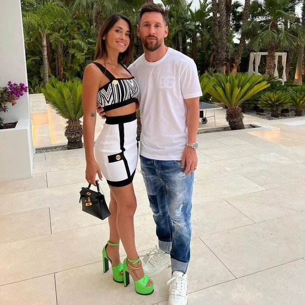 Mối tình hơn 30 năm của Messi và người phụ nữ khiến anh không thể rời mắt