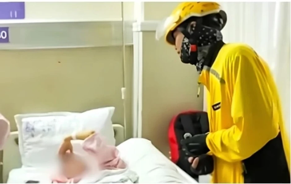 Món quà bất ngờ của cộng đồng tài xế giao hàng cho cô gái ung thư Món quà bất ngờ của cộng đồng tài xế giao hàng cho cô gái ung thư