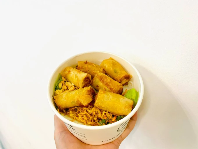 Một ngày "sống trên app” của dân văn phòng